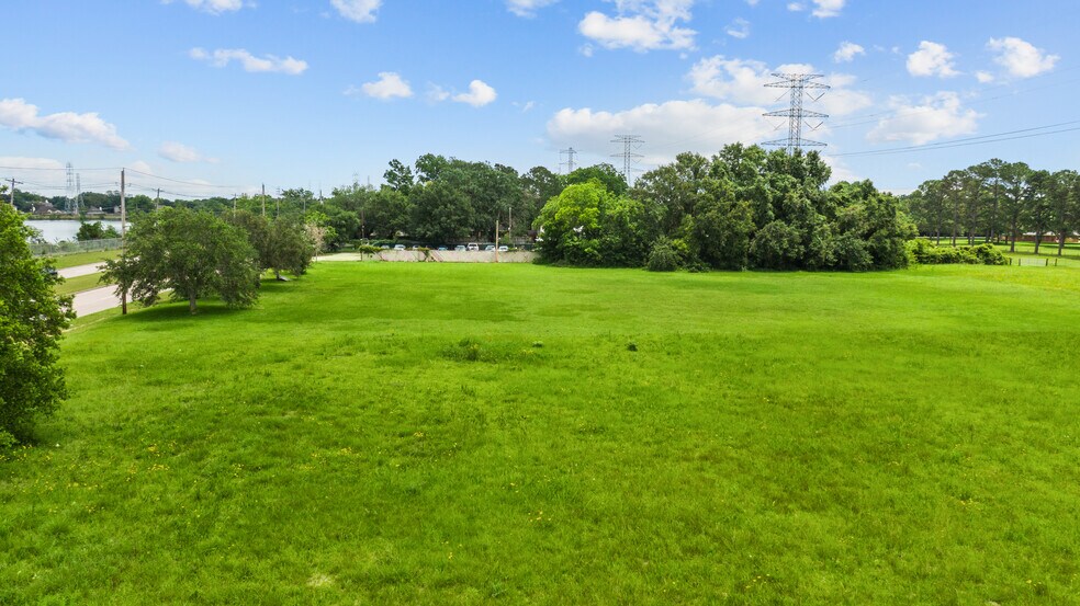 More Photos Of 0 league city parkway, League City Land For Sale