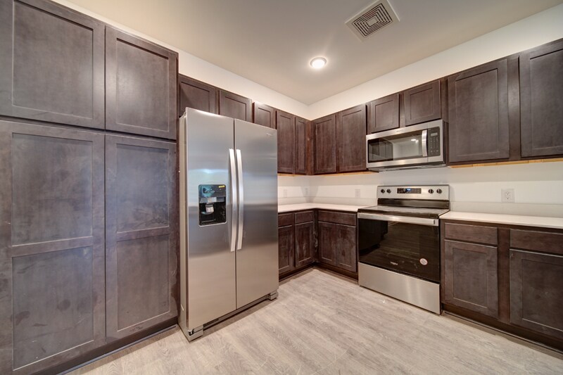 More Photos Of 10615 Steele Creek Rd, Charlotte Apartments For Sale