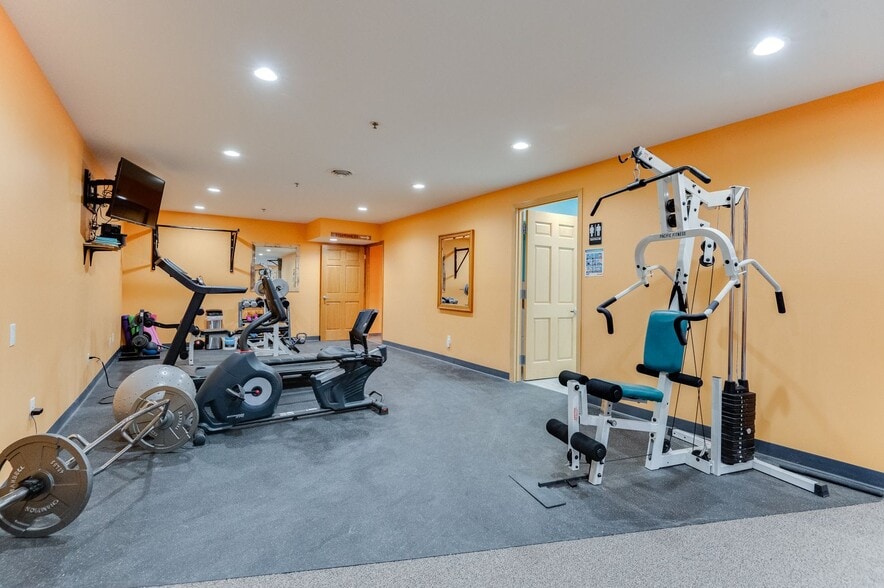 More Photos Of 11979 Cr-11, Burnsville Office For Sale