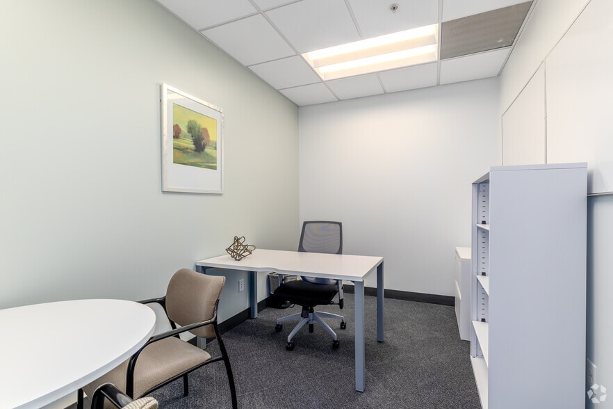 More Photos Of 2015 Ayrsley Town Blvd, Charlotte Office For Lease