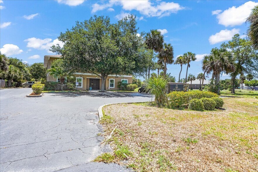 More Photos Of 111 Scott St, Melbourne Office For Sale