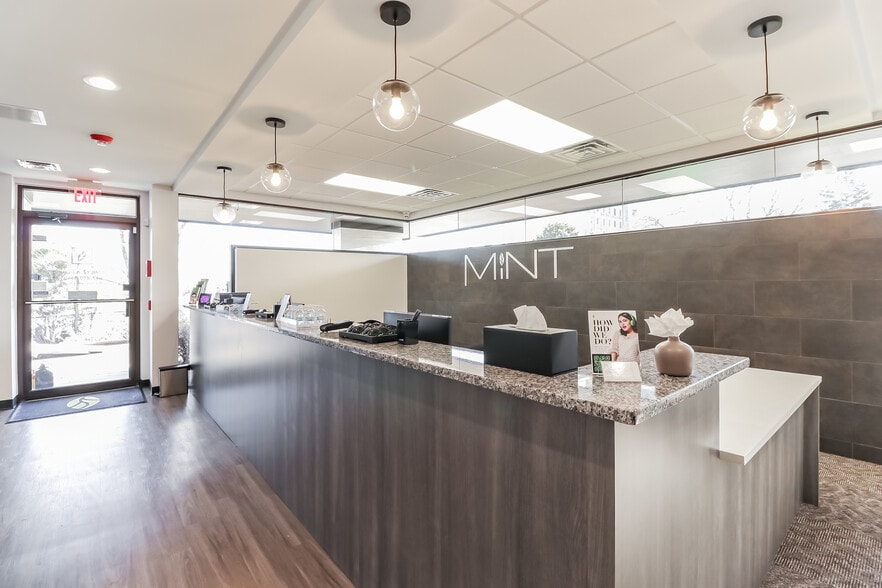 More Photos Of 2626 Washington St, Waukegan Medical For Sale