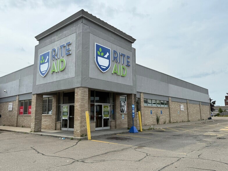 More Photos Of 350 Niagara St, Buffalo Drugstore For Lease