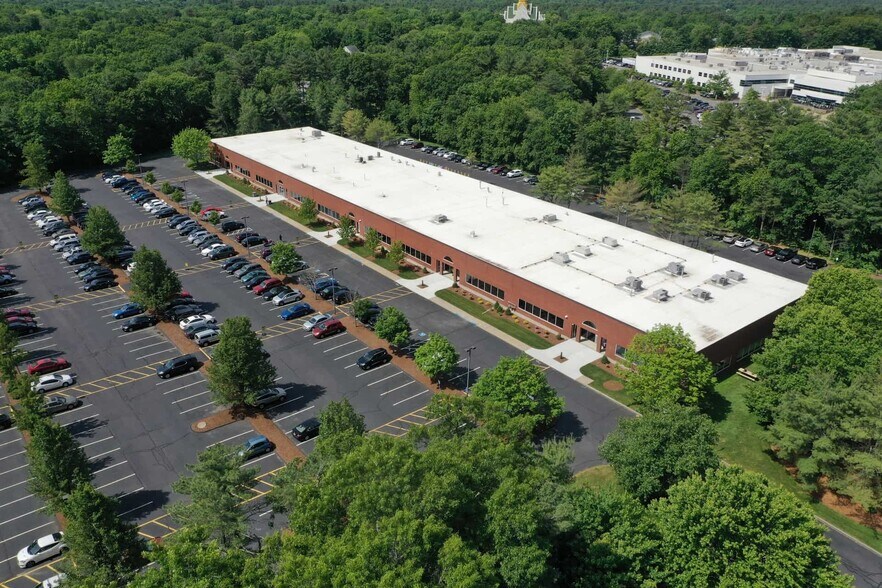 More Photos Of 375 Paramount Dr, Raynham Light Manufacturing For Lease