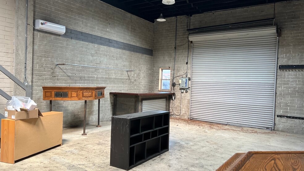 More Photos Of 841-847 Orange Ave, Coronado Freestanding For Lease