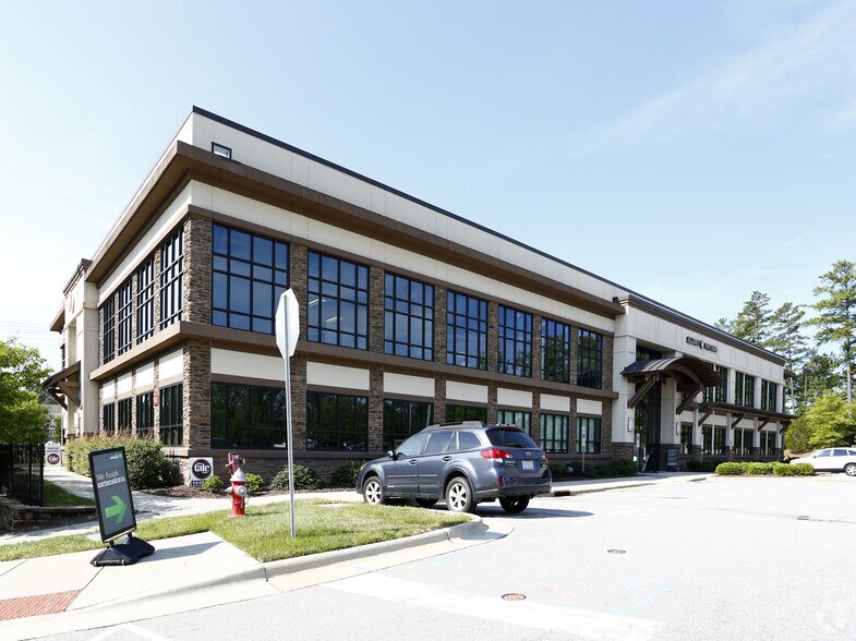 More Photos Of 101 Cosgrove Hill Ave, Chapel Hill Medical For Sale