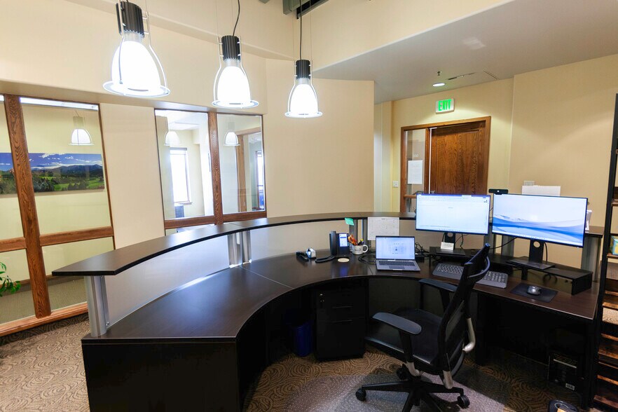 More Photos Of 2121 Midpoint Dr, Fort Collins Office For Lease