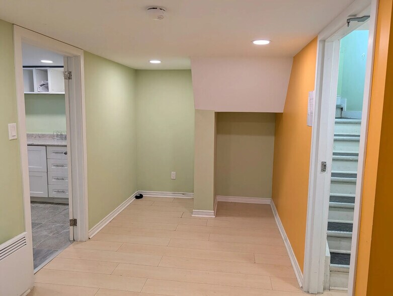 More Photos Of 1154 Gabriel St, Orleans Daycare Center For Sale