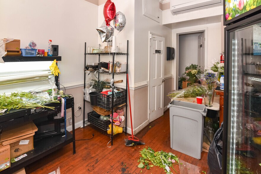More Photos Of , Baltimore Unknown For Sale