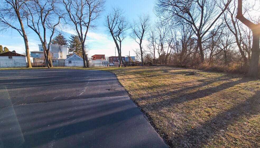 More Photos Of 940 Eddystone Ave, Eddystone Warehouse For Sale