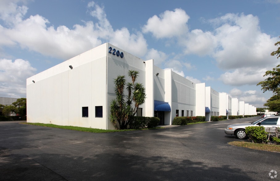 Primary Photo Of 2101 NW 33rd St, Pompano Beach Unknown For Lease
