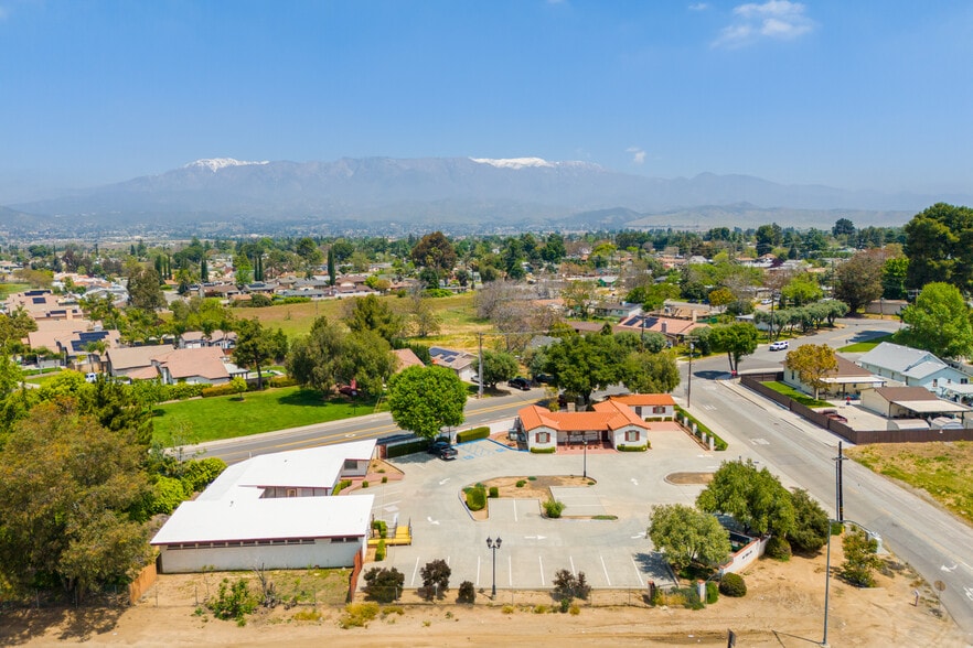 More Photos Of 635 Veile Ave, Beaumont Office For Sale