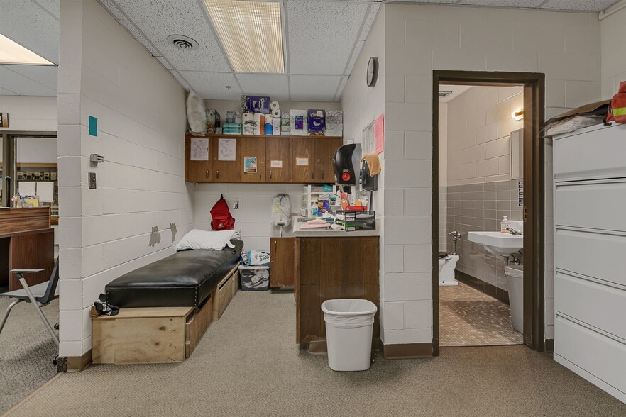 More Photos Of 430 3rd Ave NE, Saint Cloud Specialty For Sale