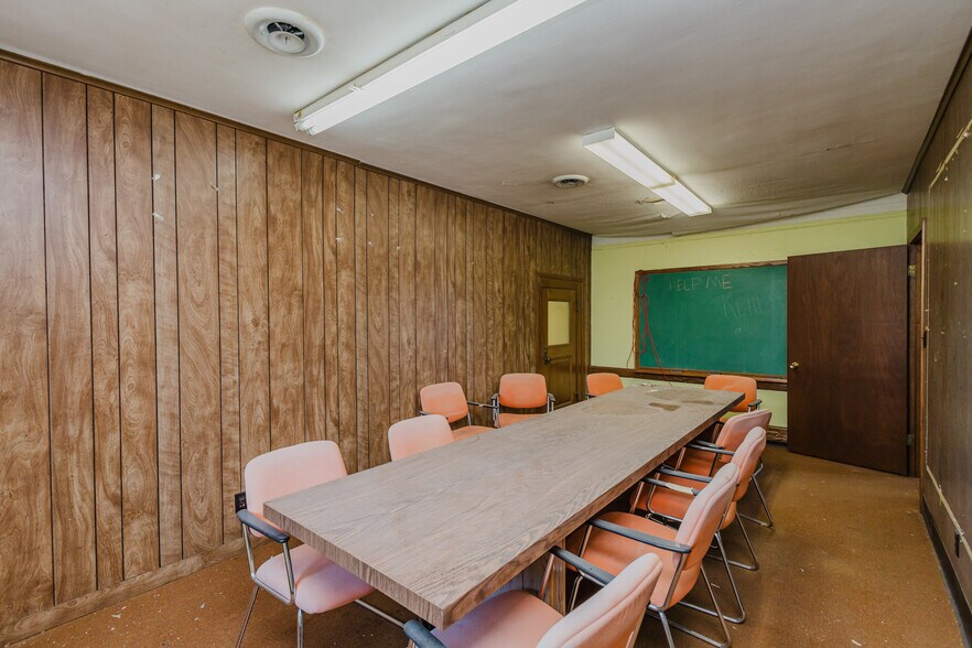 More Photos Of 920 Millington St, Winfield Storefront Retail Office For Sale