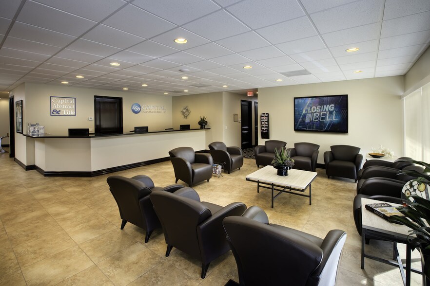 More Photos Of 10101-10121 W Sample Rd, Coral Springs Unknown For Lease