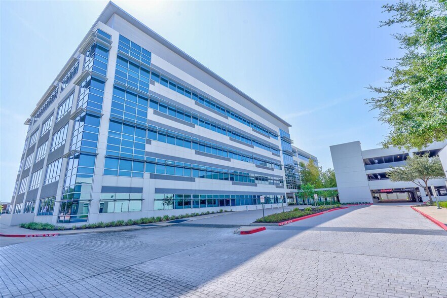 More Photos Of 19219 Katy Fwy, Houston Office For Lease