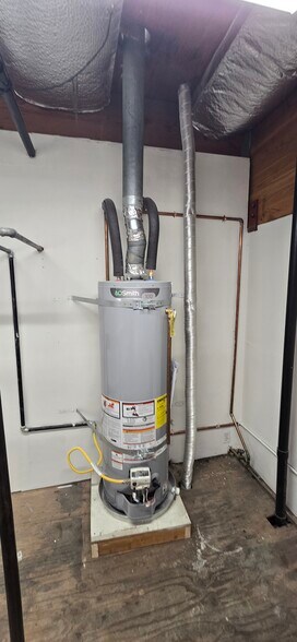 More Photos Of 1814 Empire Industrial Ct, Santa Rosa Warehouse For Sale