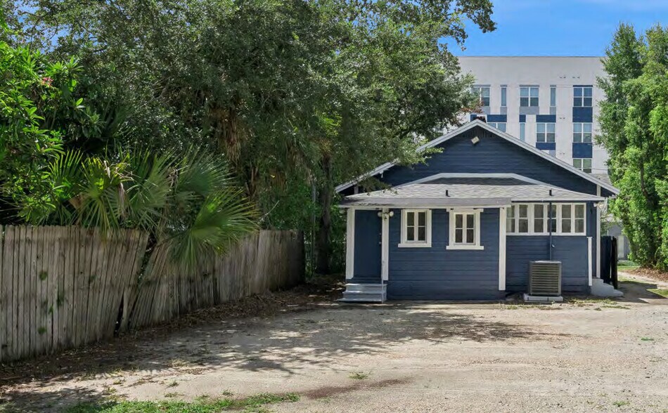 More Photos Of 1617 Woodward St, Orlando Office Residential For Lease