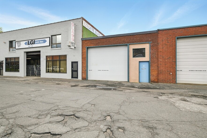 More Photos Of 420 Race St, Holyoke Warehouse For Lease