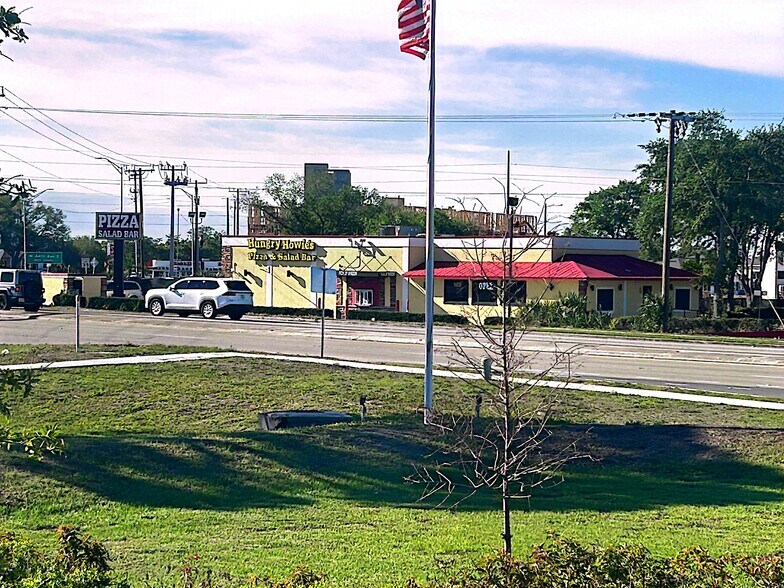 More Photos Of 103 Us-301 Blvd W, Bradenton Fast Food For Sale