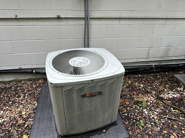 More Photos Of 23525 Eden St, Plaquemine General Retail For Sale