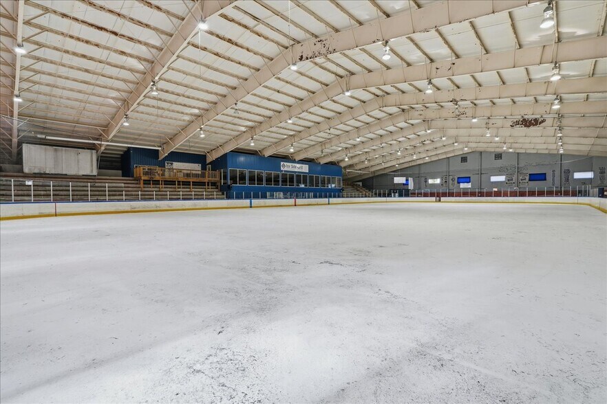More Photos Of 5001 W Crawford Ave, Connellsville Skating Rink For Sale