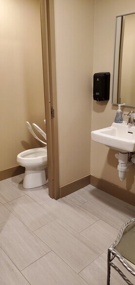 More Photos Of 8600 Sheridan Dr, Buffalo Office Residential For Lease