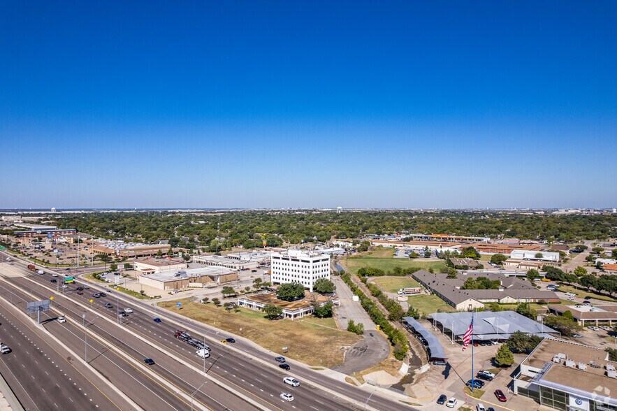 More Photos Of 2117-2121 W Airport Fwy, Irving Office For Lease