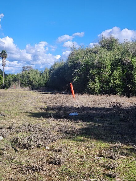 More Photos Of 1252 Navel Pl, Vista Land For Lease