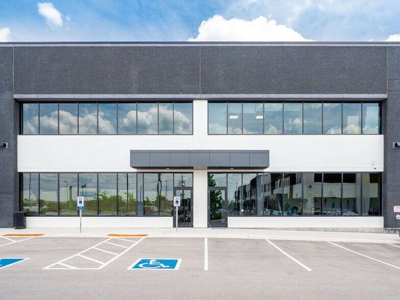 More Photos Of 465 Harry Walker Pky S, Newmarket Warehouse For Sale
