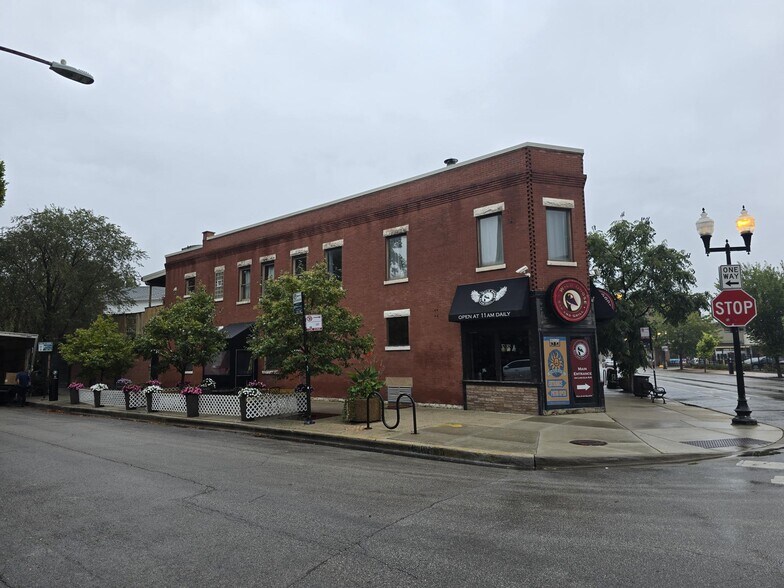 More Photos Of 4263 Lincoln Ave, Chicago Restaurant For Sale