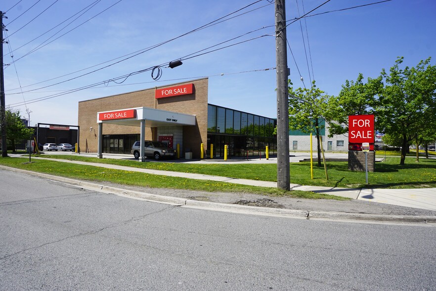 More Photos Of 1839 Albion Rd, Toronto Storefront Retail Office For Lease