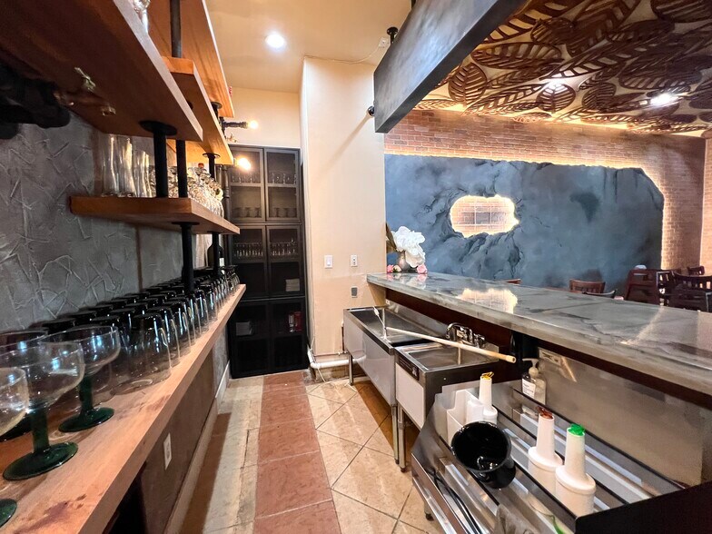 More Photos Of 223 Valencia Ave, Coral Gables Restaurant For Sale