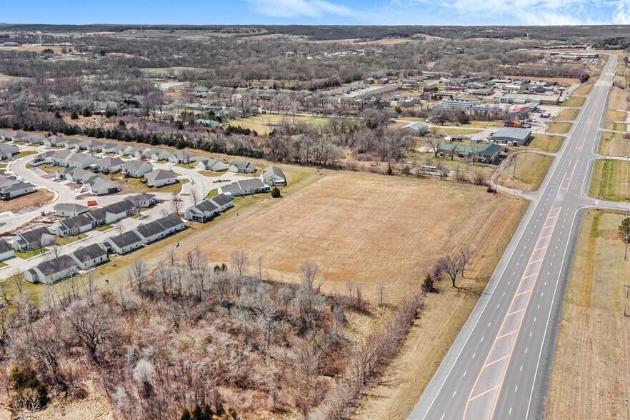 More Photos Of State Ave, Tonganoxie Land For Sale