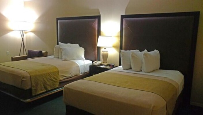 More Photos Of 1700 Superior St, Webster City Hotel For Sale