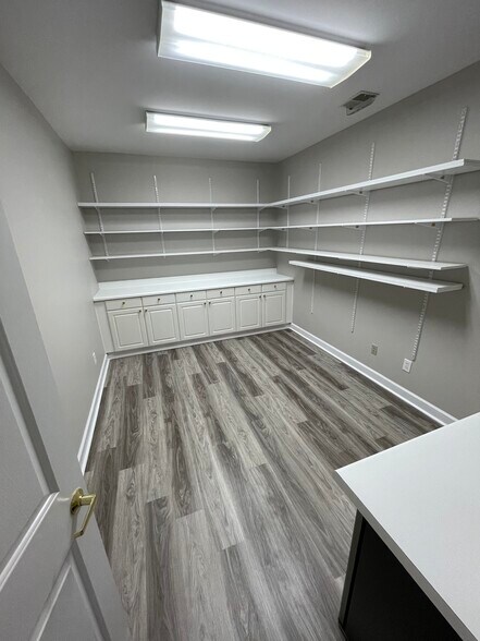 More Photos Of 185 Wind Chime Ct, Raleigh Medical For Lease