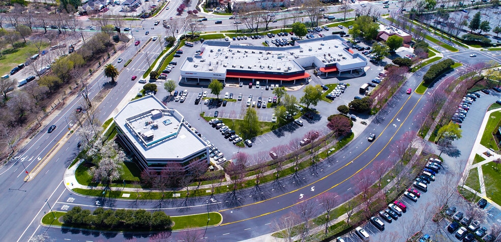 More Photos Of 6654 Koll Center Pky, Pleasanton Freestanding For Lease