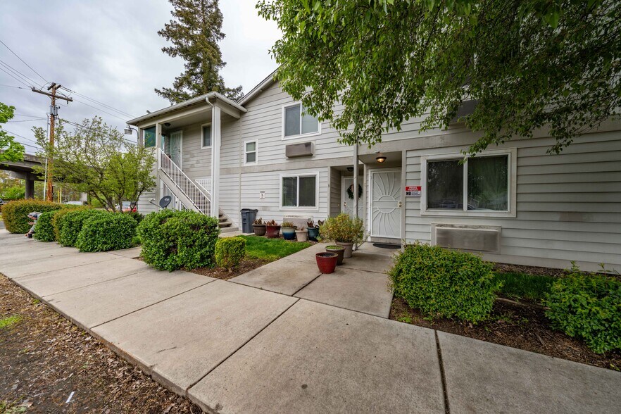 More Photos Of 139 Almond St, Medford Apartments For Sale