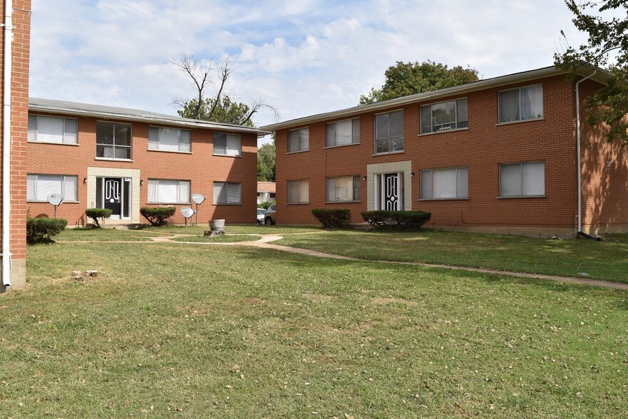 More Photos Of 103-151 Shepley Dr, Saint Louis Apartments For Sale