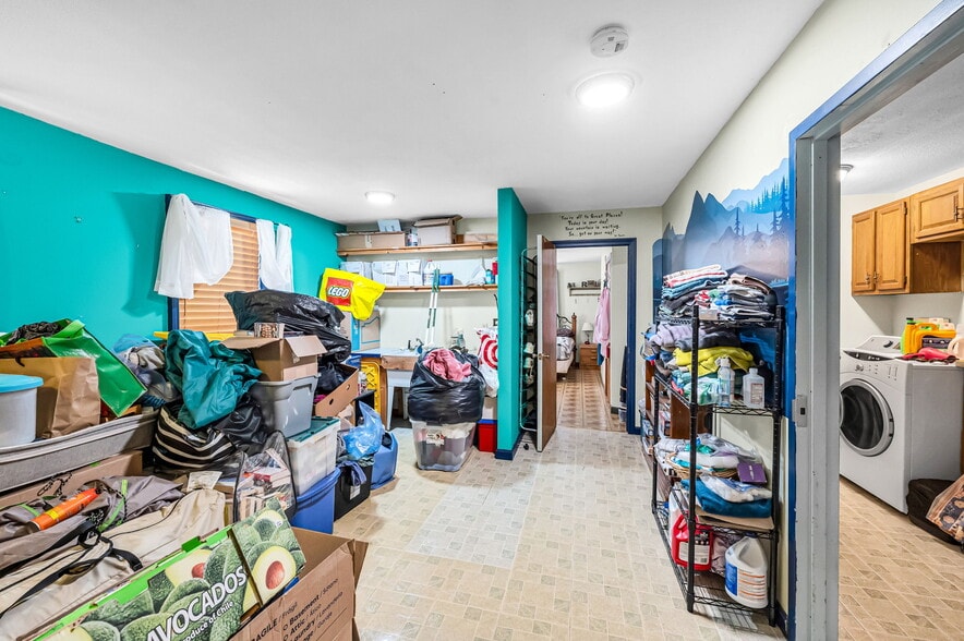 More Photos Of 526 College Hwy, Southwick Specialty For Sale