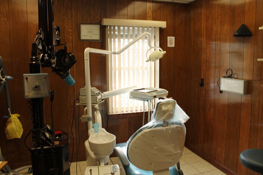 More Photos Of 1020-1030 Park Ave, Plainfield Medical For Sale