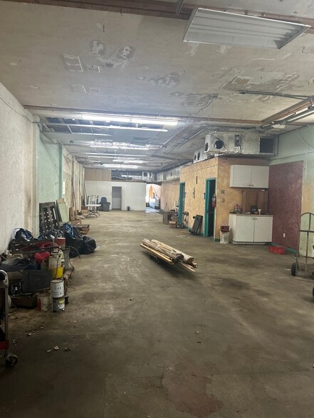 More Photos Of 1318 Federal Hwy, Hollywood Storefront For Lease