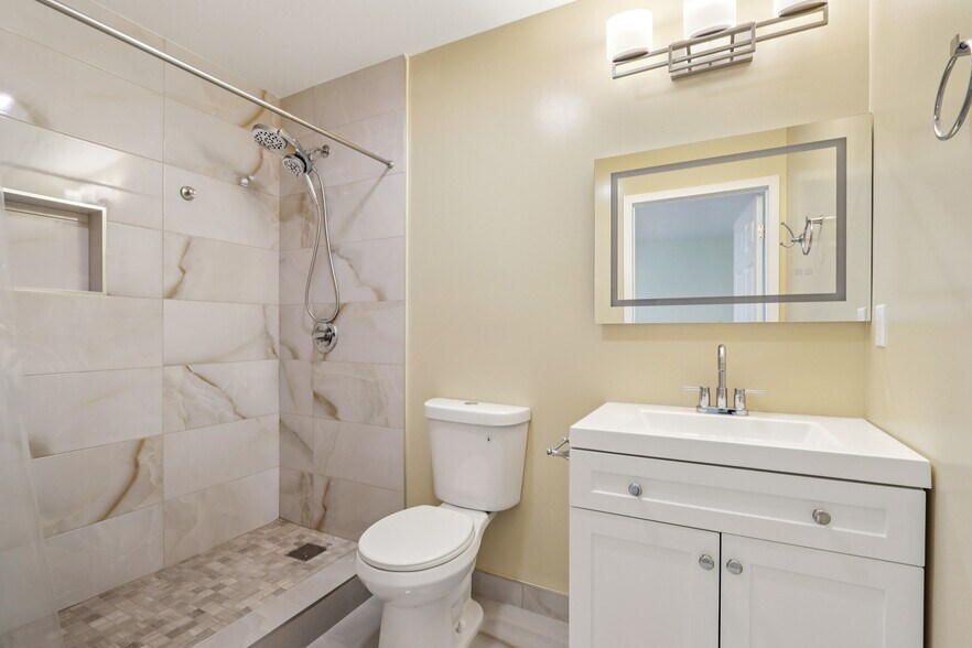 More Photos Of 16428 Halsted St, North Hills Multifamily For Sale