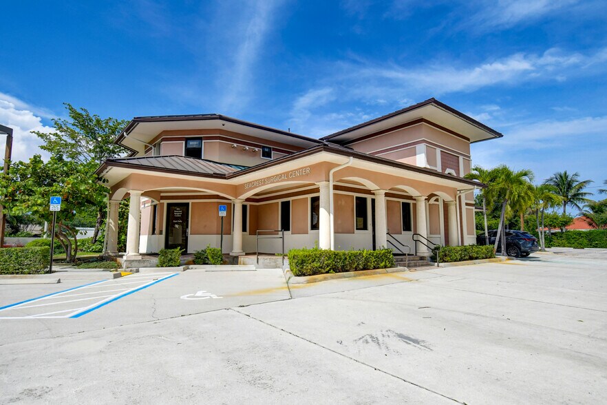 More Photos Of 2314 Seacrest Blvd, Boynton Beach Medical For Lease
