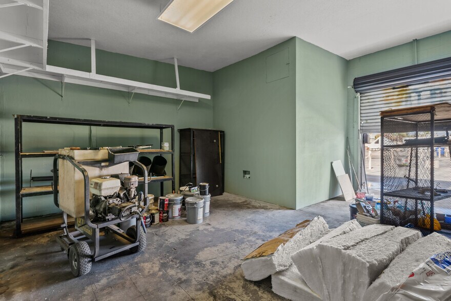 More Photos Of 9533 Atlantic Blvd, South Gate Auto Repair For Sale