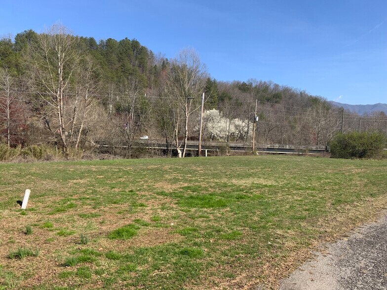 More Photos Of 128 Main St, Andrews Storefront For Sale