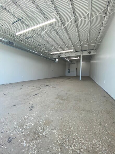 More Photos Of 10858 Harry Hines Blvd, Dallas Storefront For Lease