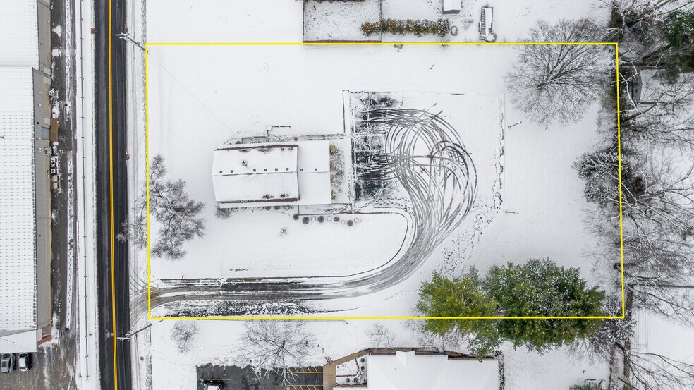 More Photos Of 814 E Washington St, Greencastle Medical For Sale