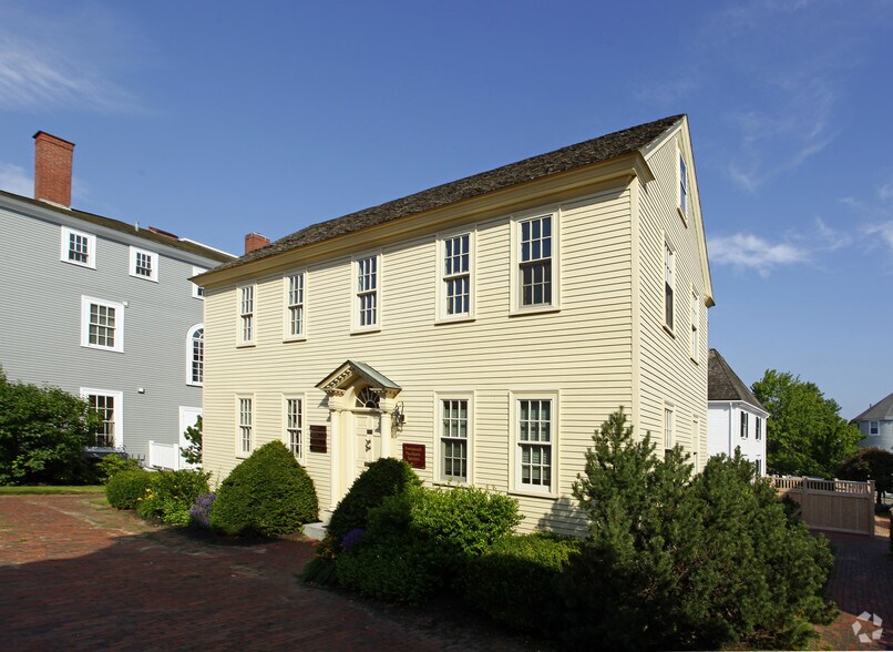 More Photos Of 404 The Hill Ct, Portsmouth Medical For Lease