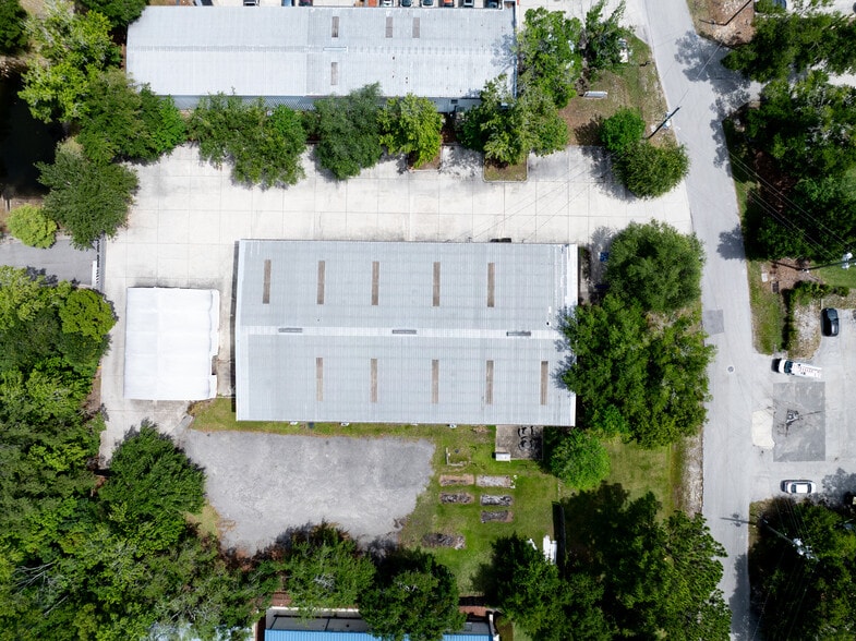 More Photos Of 9624 Sunbeam Center Dr, Jacksonville Warehouse For Sale